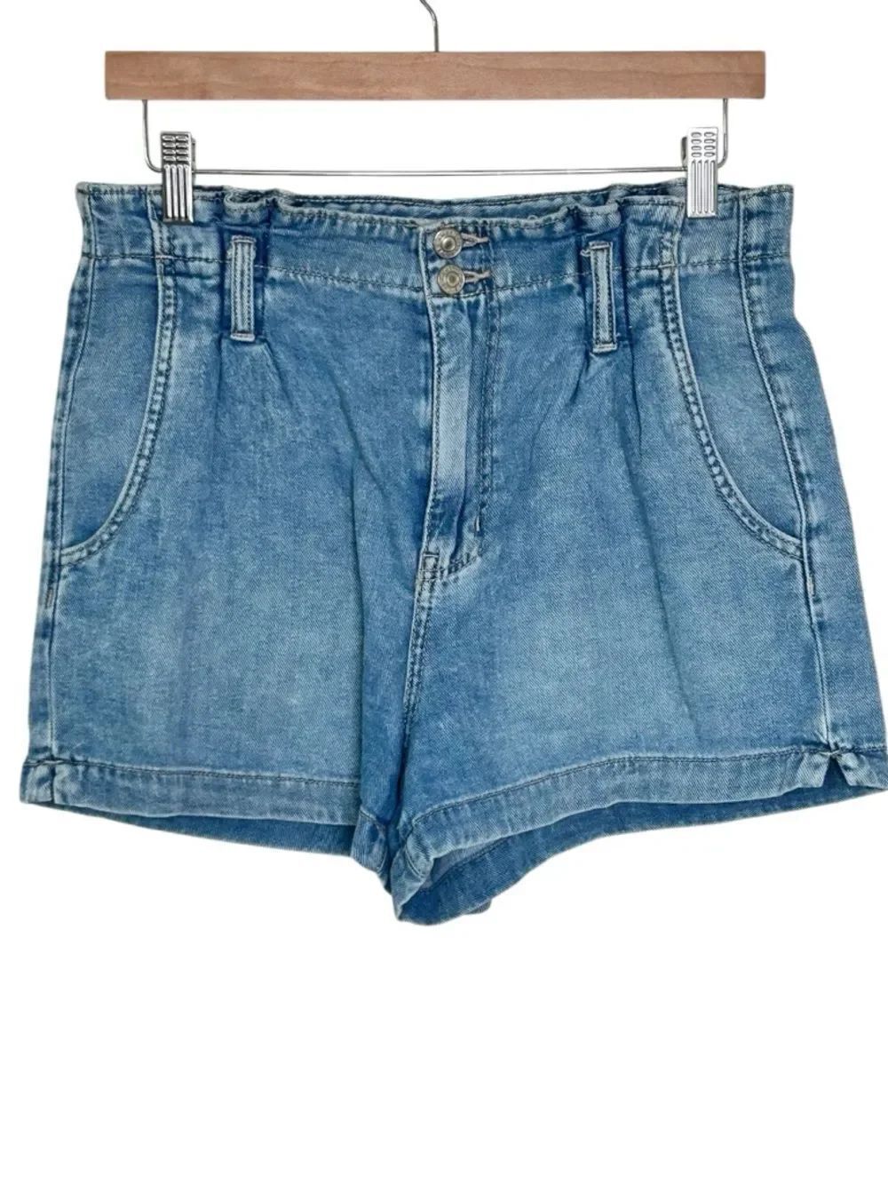 American Eagle High-Rise Blue Denim Shorts paper-bag waist size 6